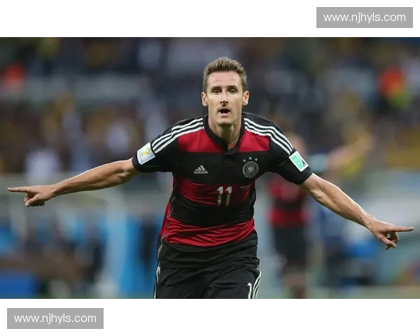 克洛泽世界杯进球传奇之路与历史纪录背后的伟大时刻全面解析与回顾